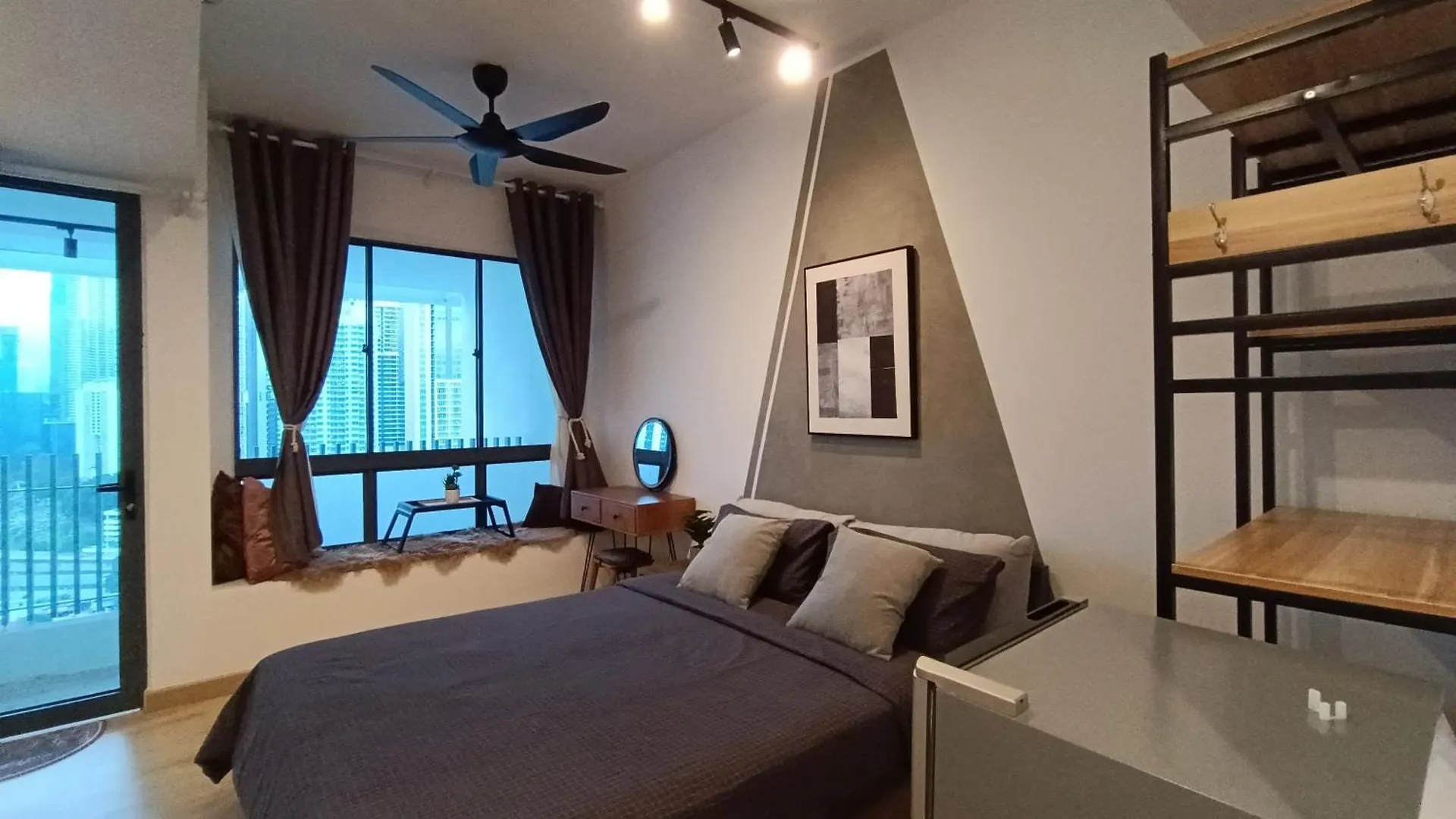 Apartment Ferienwohnung C14B Modern Infinity Pool Klcc Balcony View Kuala Lumpur Ma­lay­sia