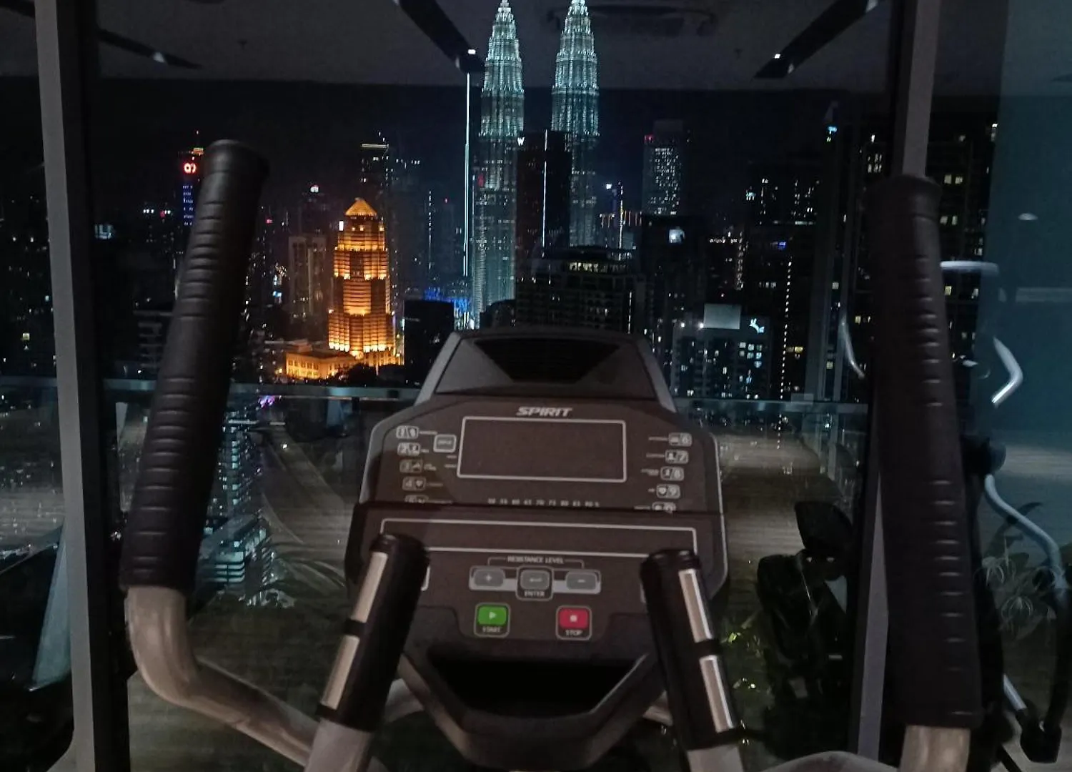 Ferienwohnung C14B Modern Infinity Pool Klcc Balcony View Kuala Lumpur Apartment