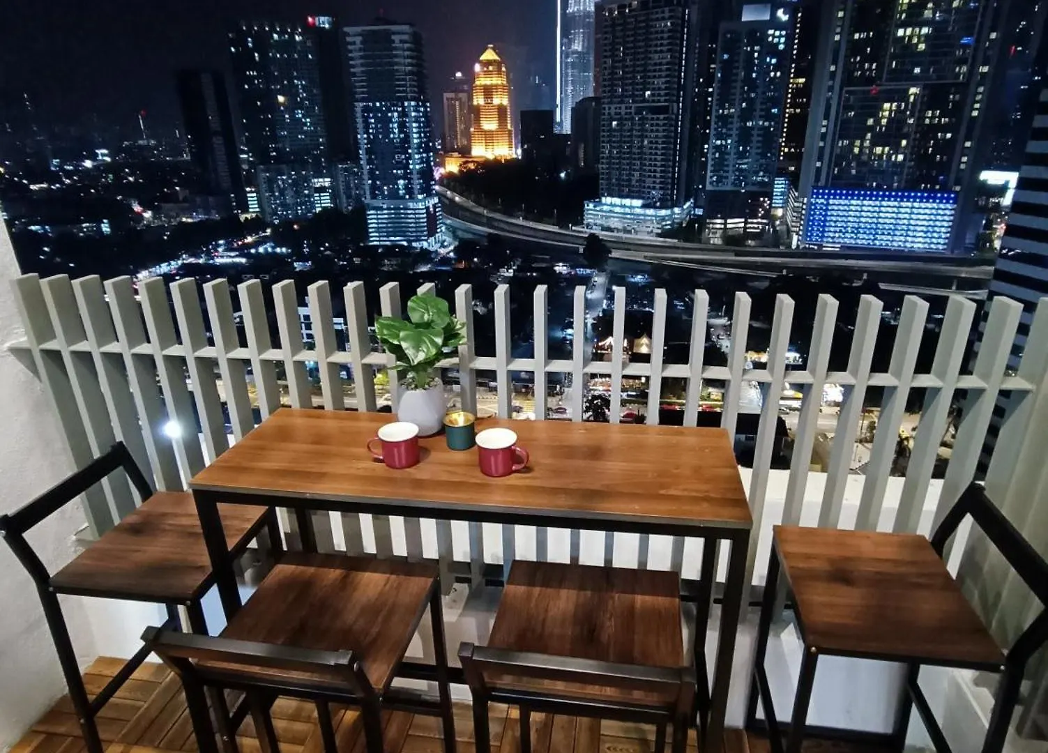 Ferienwohnung C14B Modern Infinity Pool Klcc Balcony View Kuala Lumpur Apartment